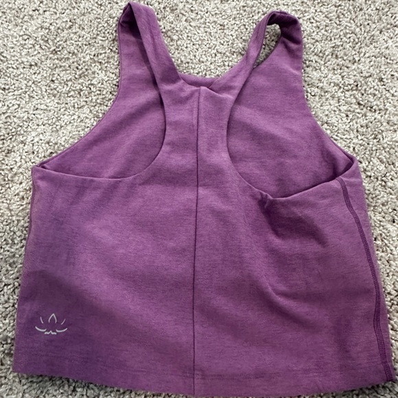 Beyond yoga purple tank - Picture 2 of 2